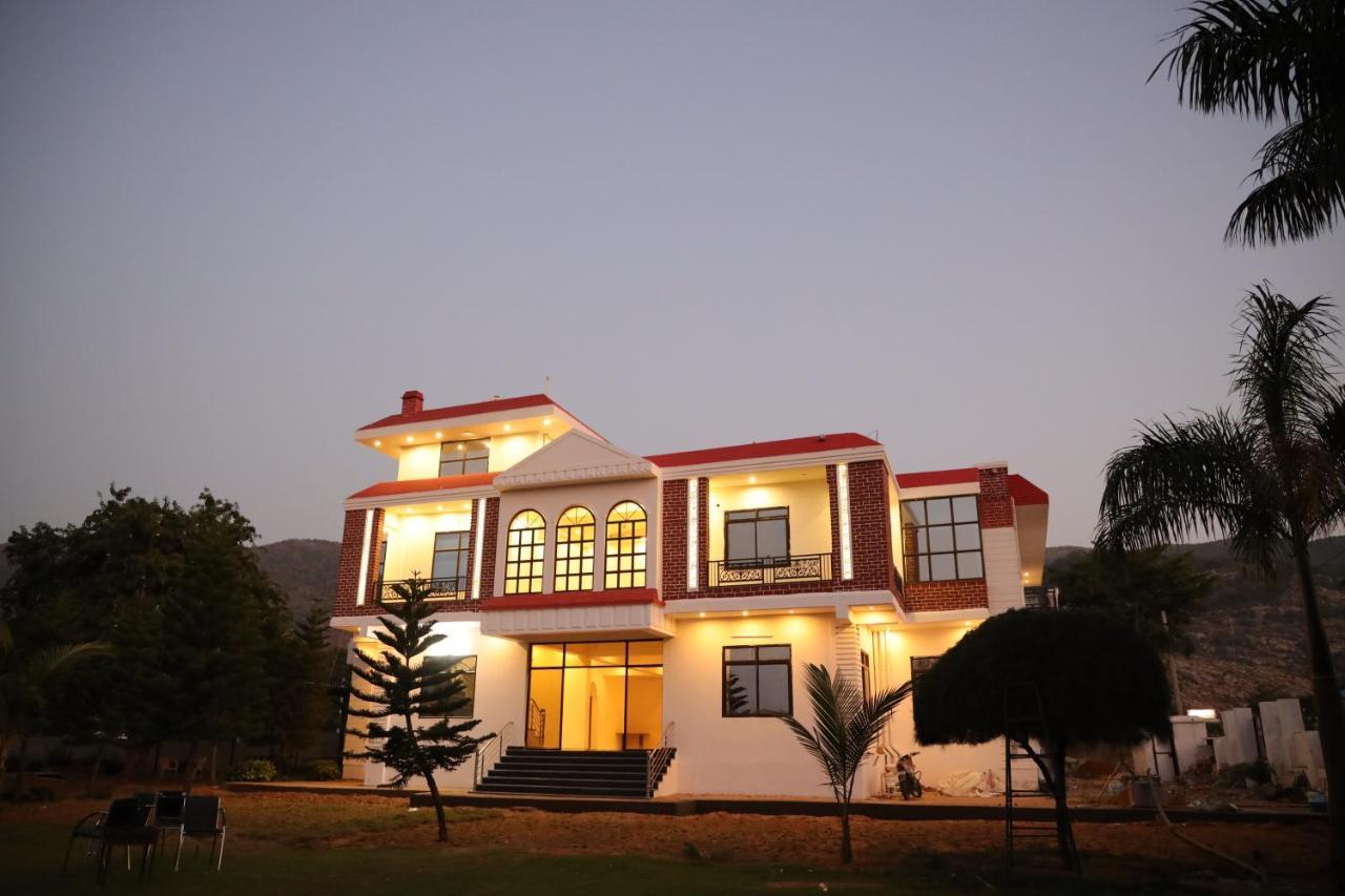 Winter Mountain Resort Pushkar Zewnętrze zdjęcie