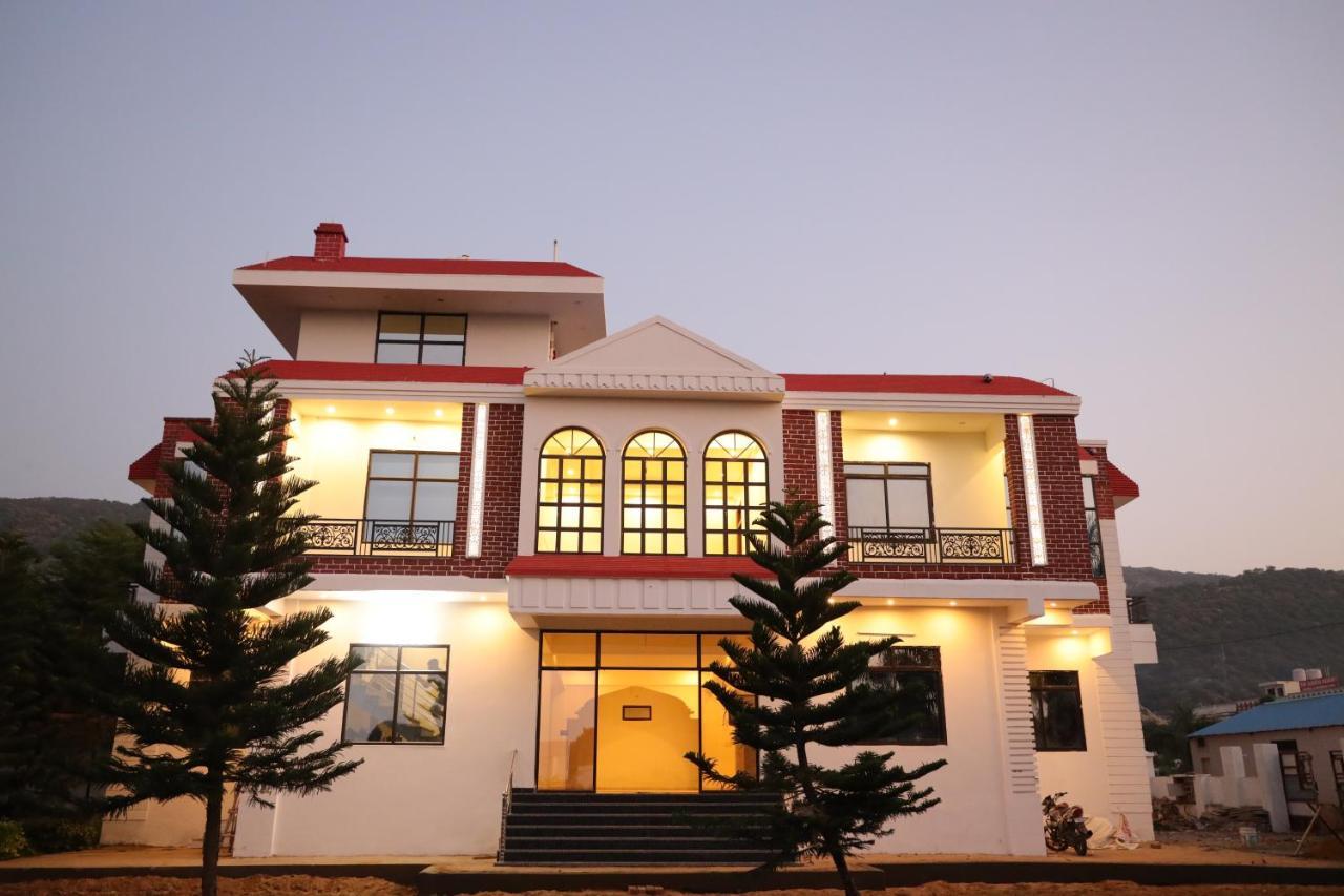 Winter Mountain Resort Pushkar Zewnętrze zdjęcie